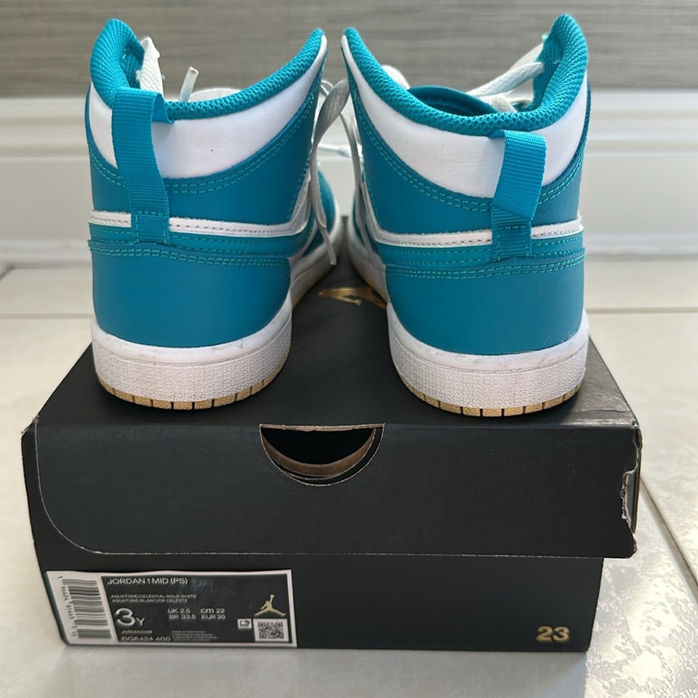 Jordan 1 Mid Preschool size 3 Y in Aquatone - Picture 4 of 11